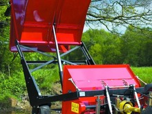 Cкарификатор /уборщик Turf-Tidy 3000